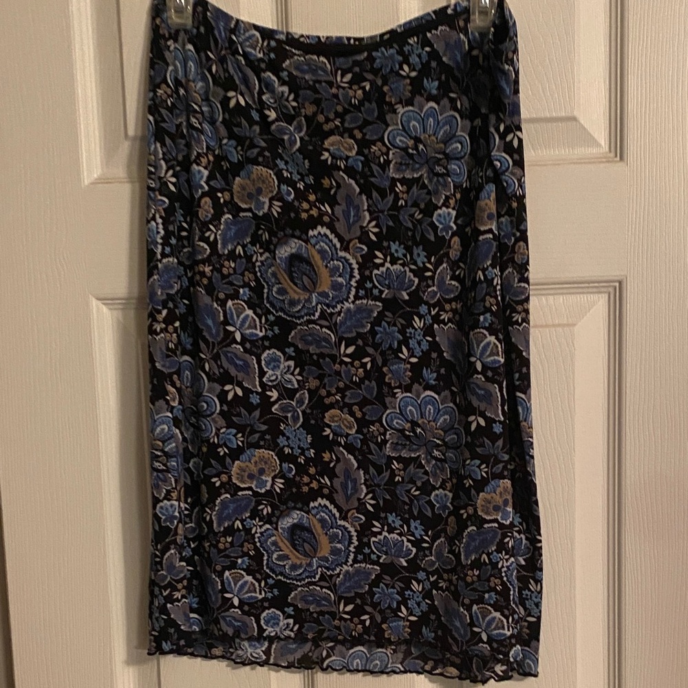 Old Navy Blue and Black Floral maternity skirt